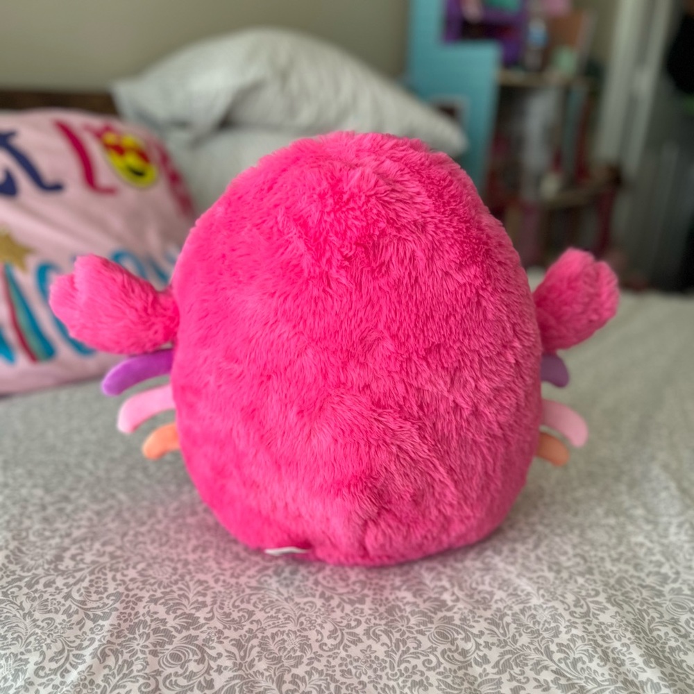 New Cyra The Crab Fuzzamallow Squishmallows - Picture 4 of 16